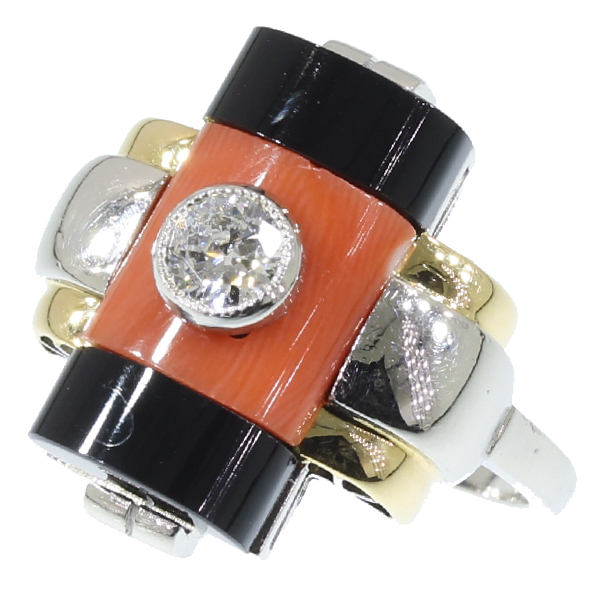 Super strong design platinum Art Deco diamond ring with onyx and coral